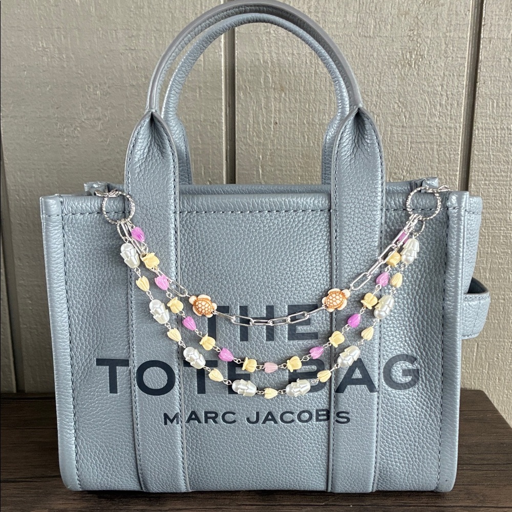 Hawaiian triple purse Lei